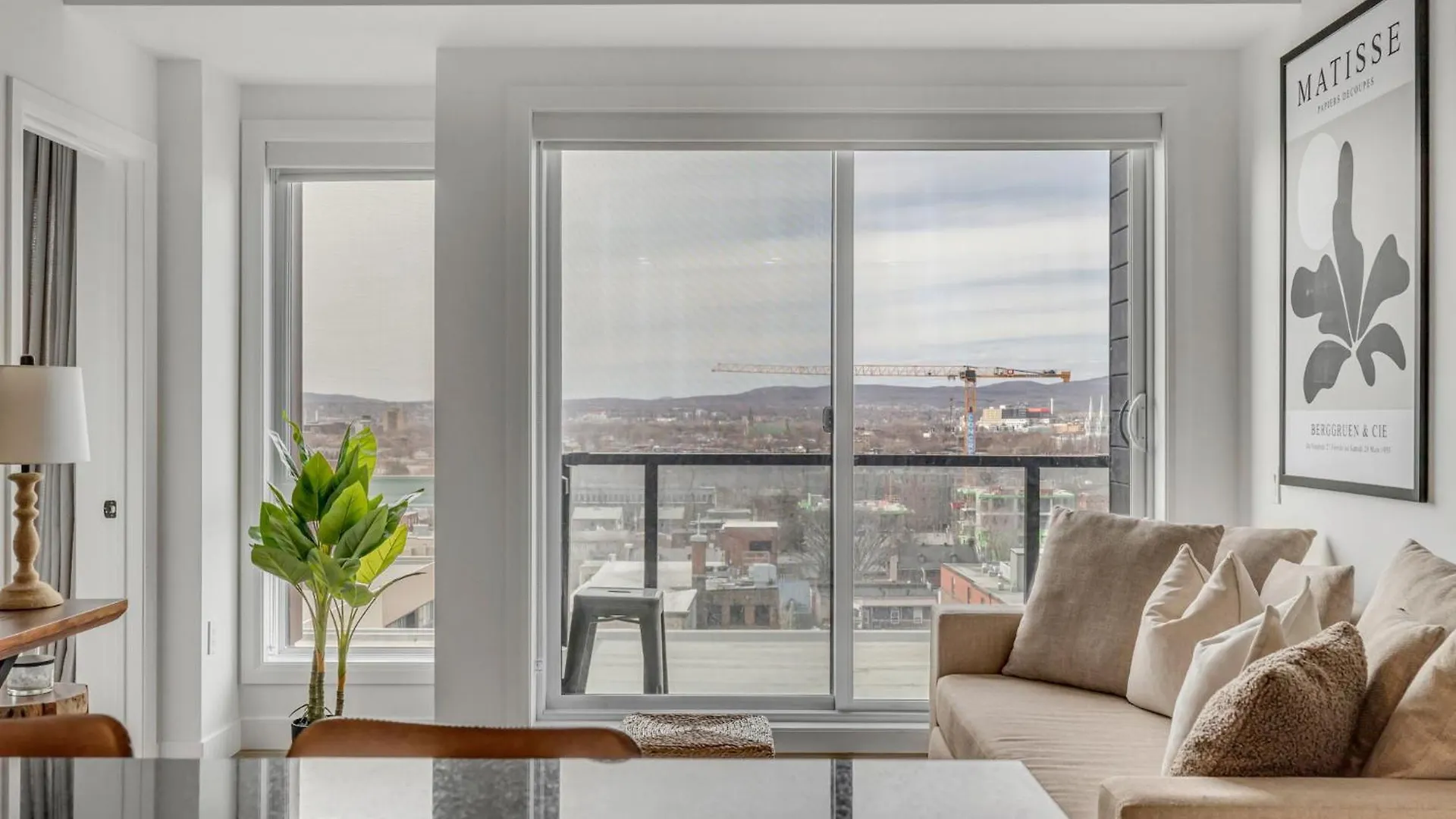 Appartement Initial-Matisse- Quebec-Parking And Pool