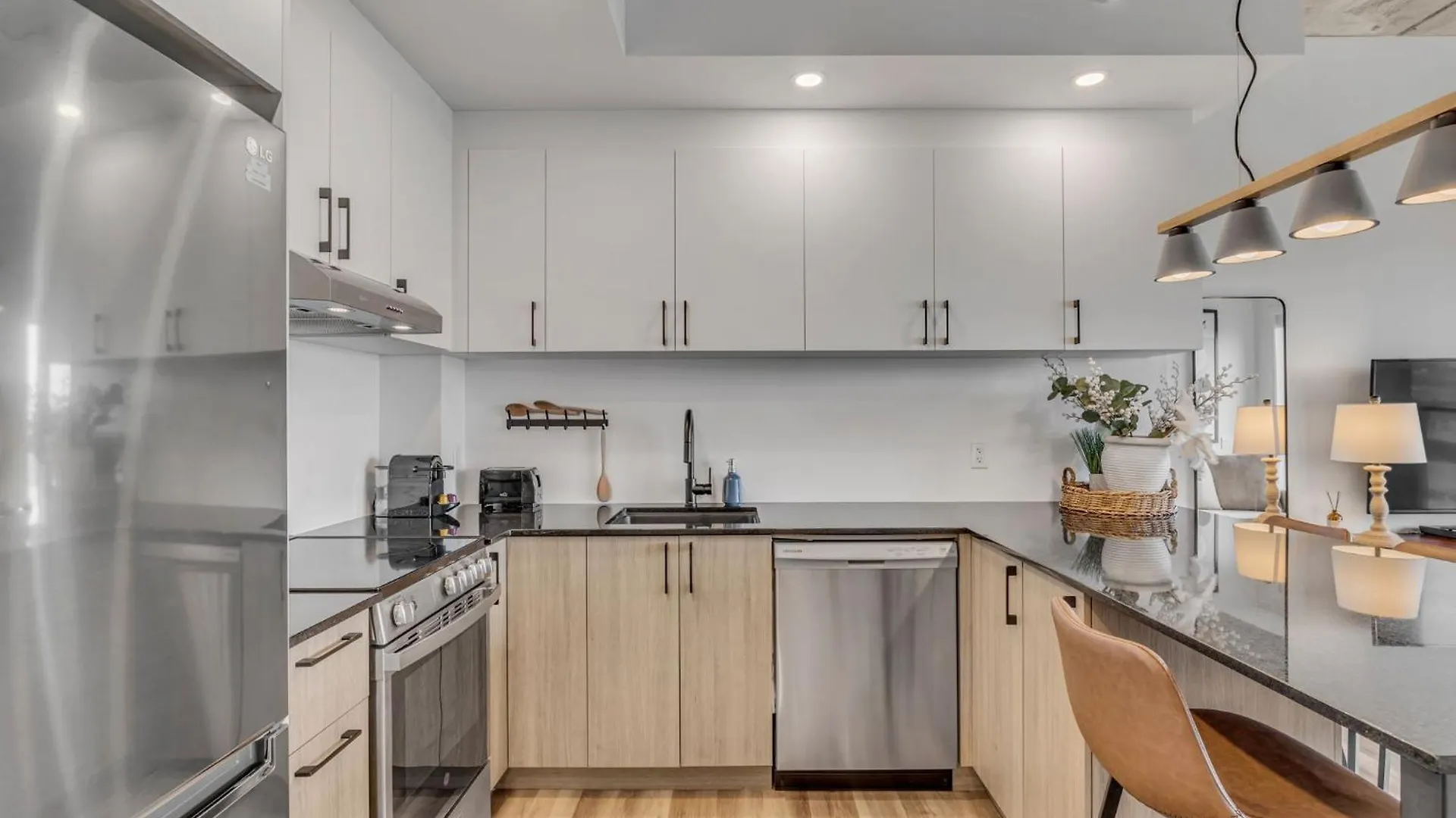Appartement Initial-Matisse- Quebec-Parking And Pool